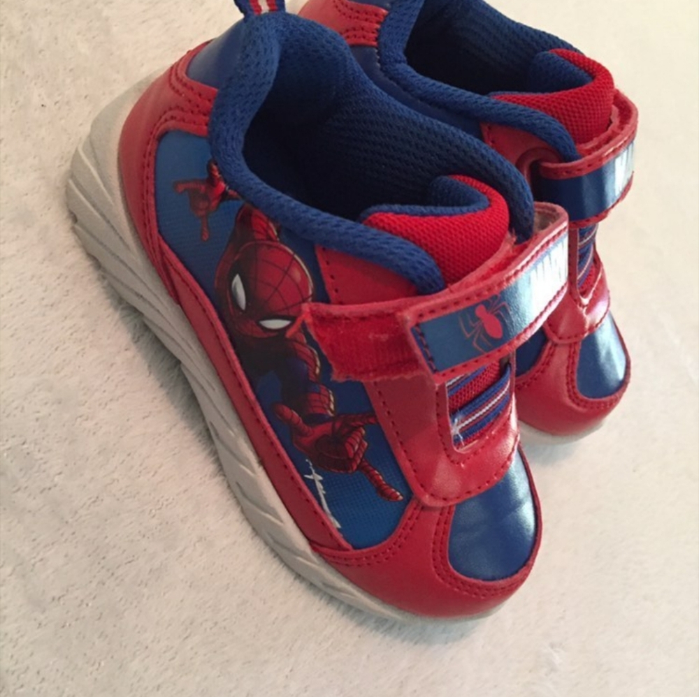 Boys Toddler size 6